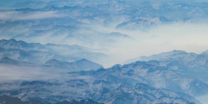 神经扣材料生物相容性深度解析：长期植入对脑组织的影响与康复用品选择指南